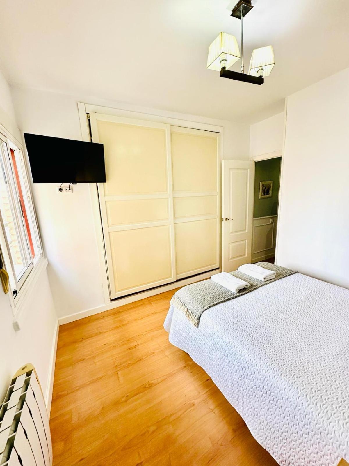 Apartamento Turistico Pizarro Mérida Exteriör bild